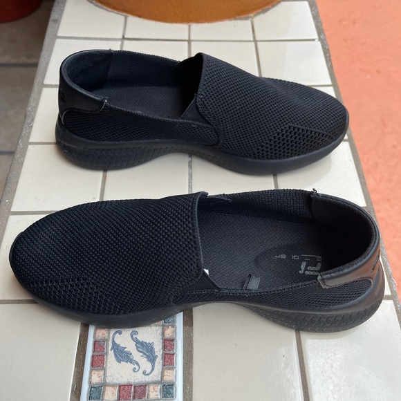 FILA Soft Lightweight Mallorca Slip-on Shoes Black - Picture 4 of 8